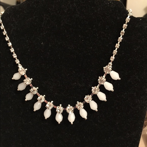 Woman's Choker - Picture 2 of 5